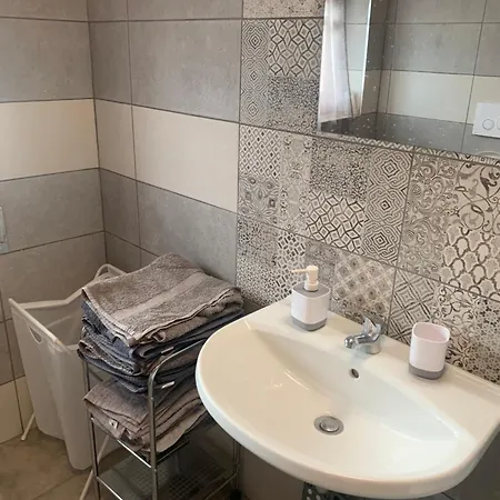 Διαμέρισμα Nontiscordardime Torre A Mare